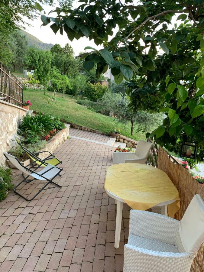 La Casa Nel Bosco Leilighet Malcesine Eksteriør bilde