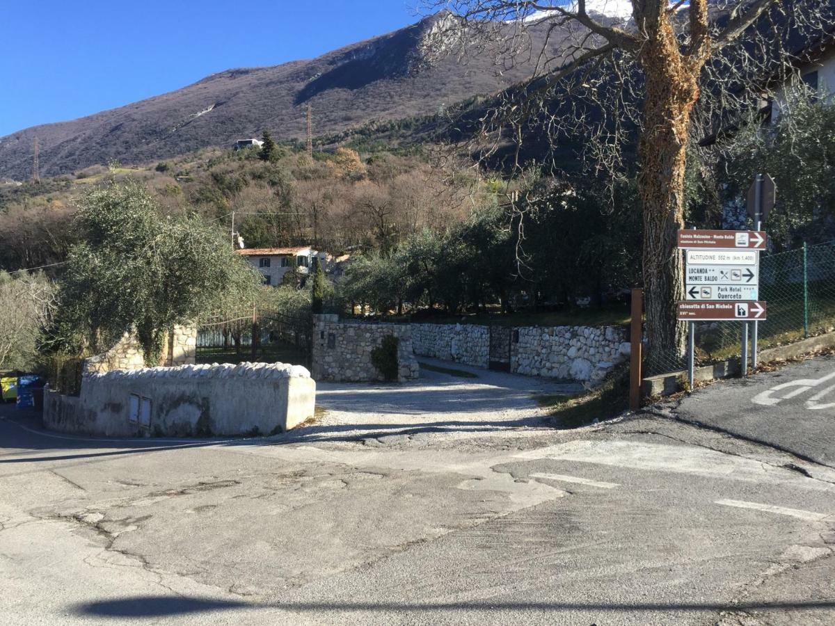La Casa Nel Bosco Leilighet Malcesine Eksteriør bilde